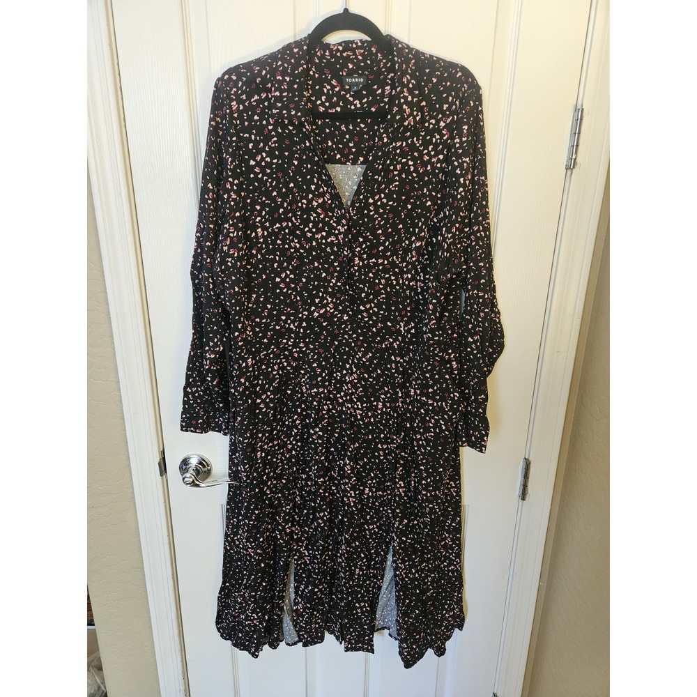 Torrid Long Sleeve Front Slits V-Neck Pockets Buttons Elastic Waist, Plus 3X